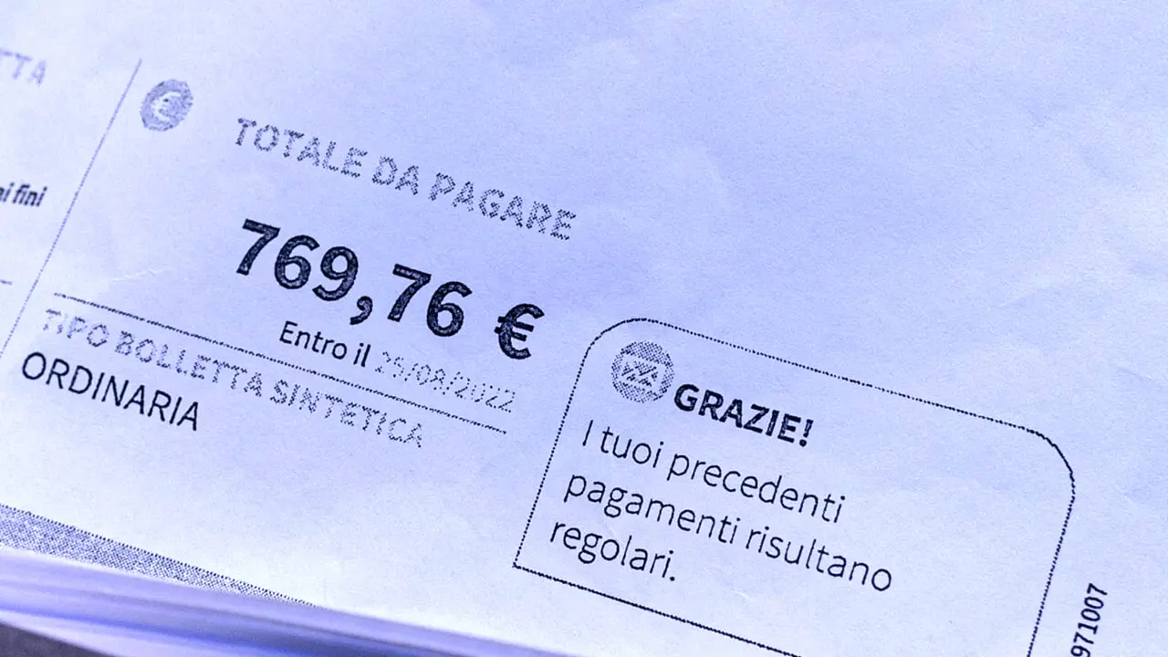 Se hai ricevuto queste bollette non pagarle: ecco il motivo